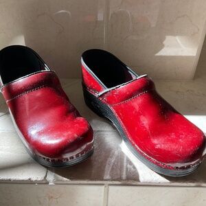 Red Patent Dansko Clogs size 8  Great for Holiday attire